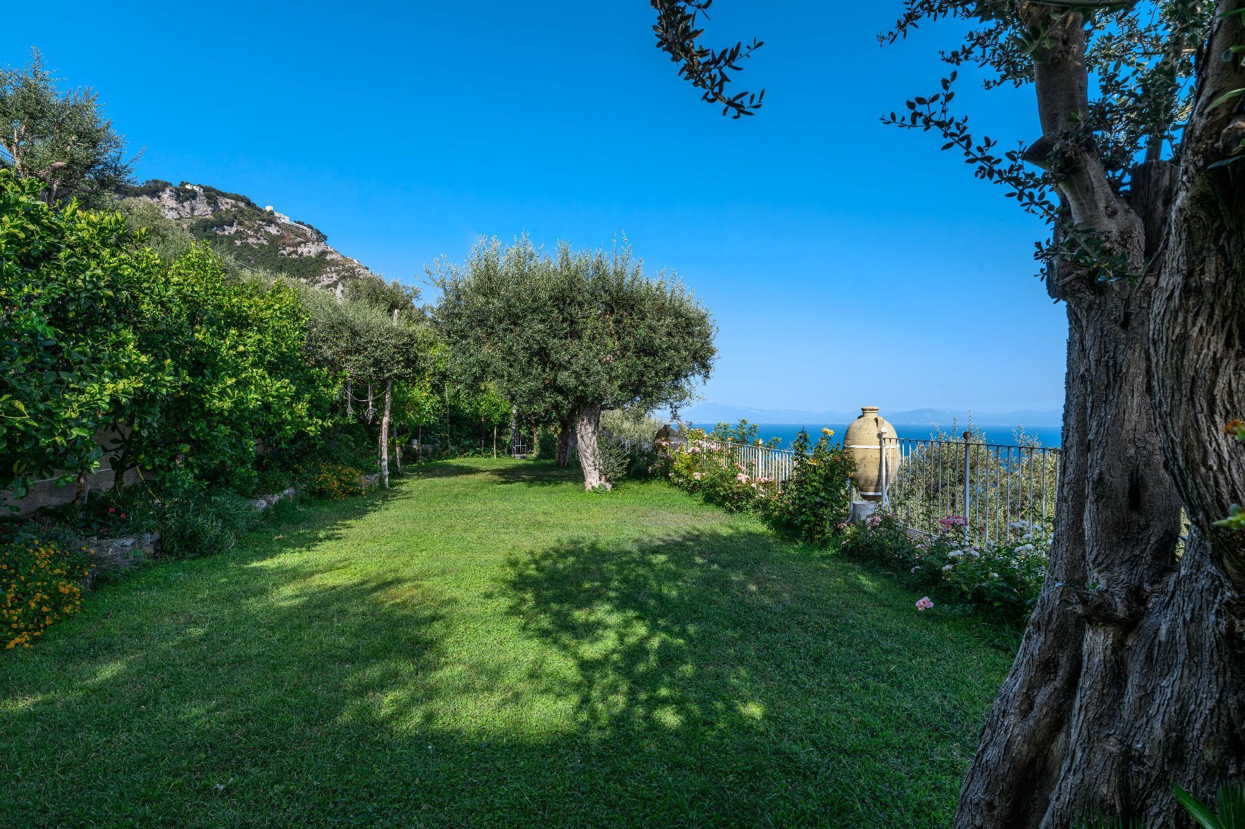 Nume villa photo.